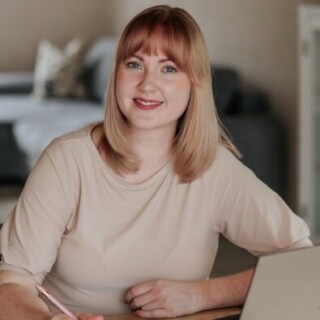 Pia Sternal, virtuelle Assistenz für Social Media & Content