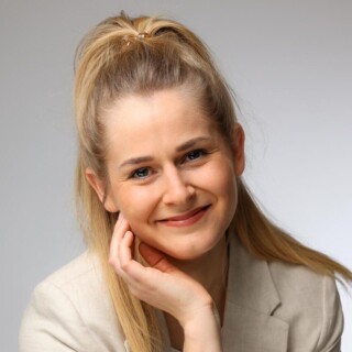 Elena Neukirchen, virtuelle Assistenz für Office & Assistenz